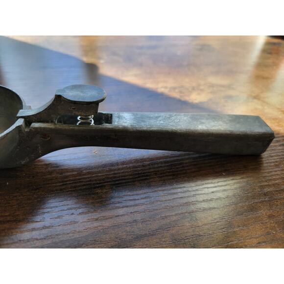 Aluminum Ice Cream Cone Scoop w/Thump Flipper - Like Safe T Dipper - Taiwan - Picture 5 of 10